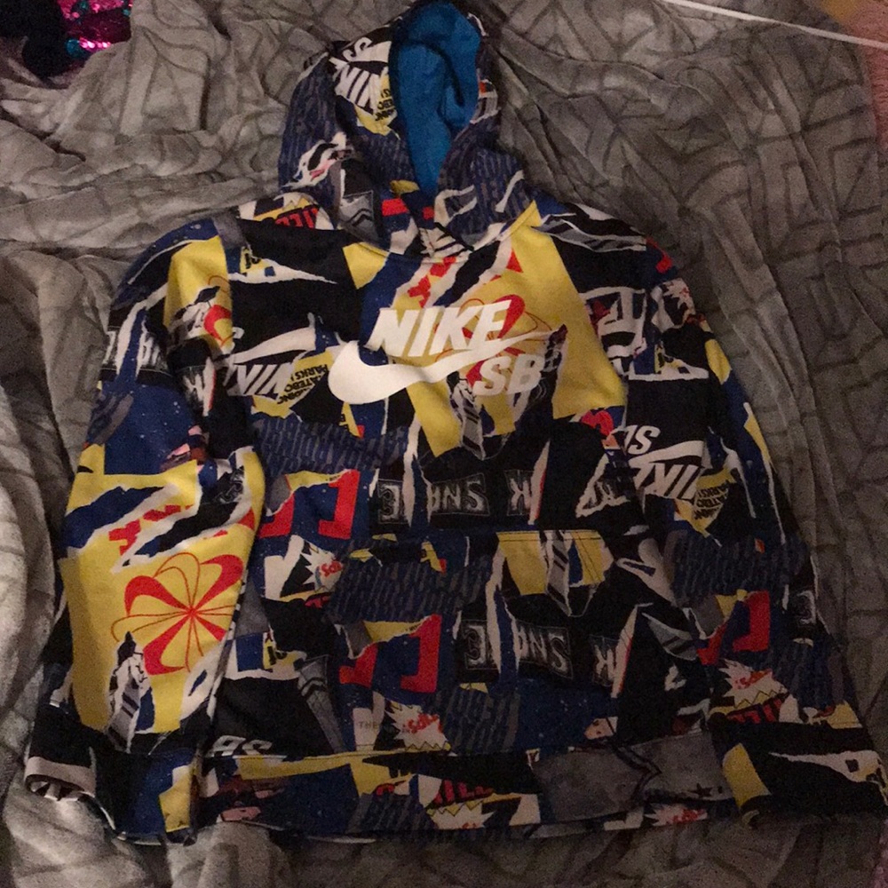 nike hoodie
